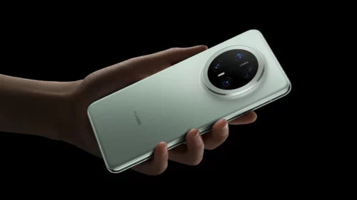 Элитный Huawei Mate 70 Pro завезли в Россию. Ценник – выше сотки, но есть очень солидный подарок