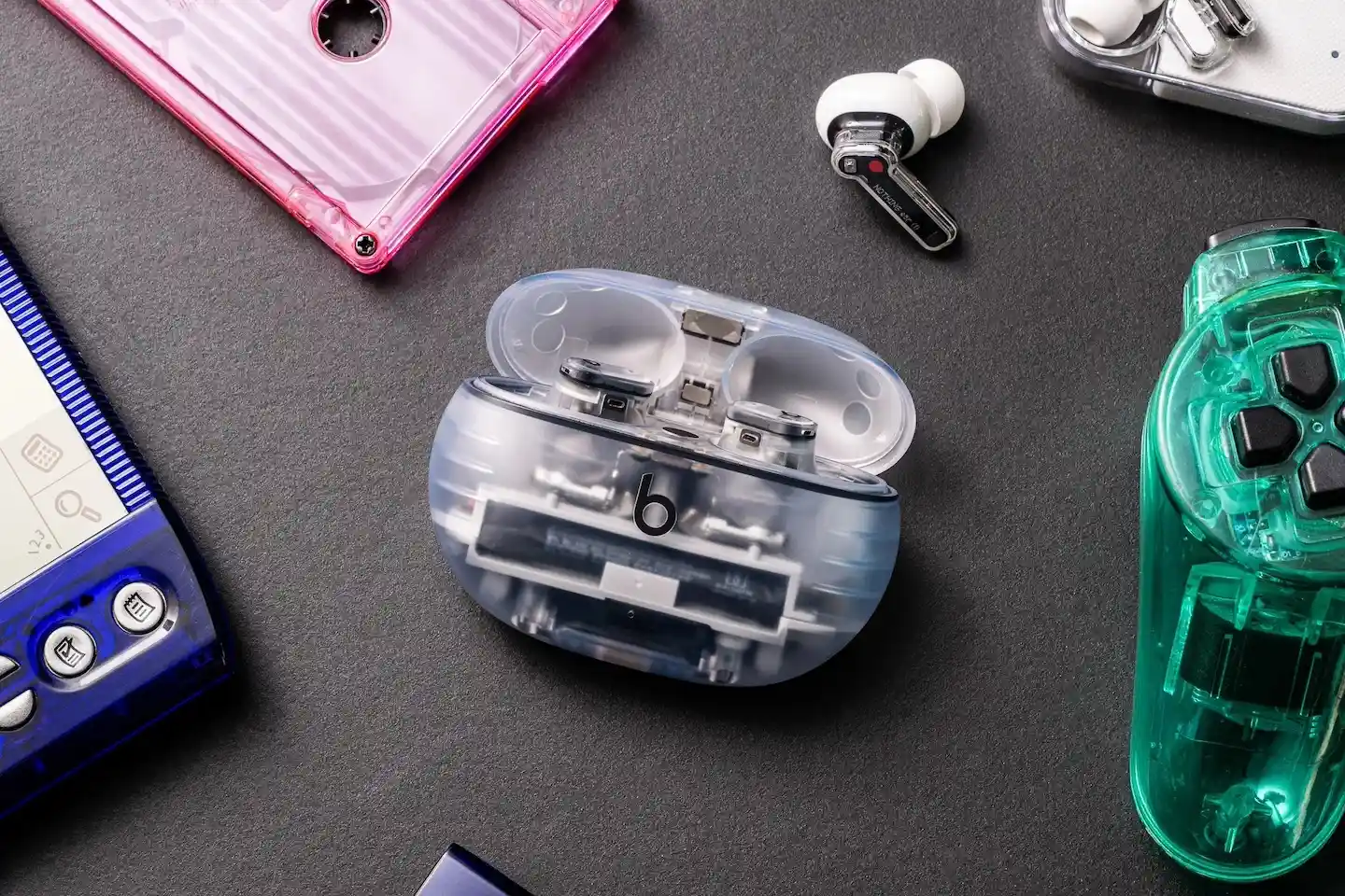 Про эти наушники Apple все забыли, а зря. Лучший аналог AirPods Pro для Android подешевел в России
