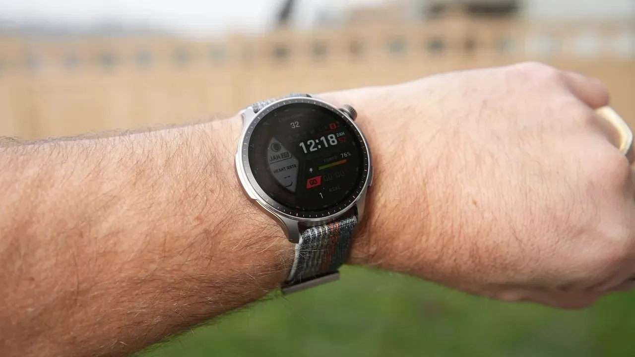 Эти Amazfit — самые сбалансированные смарт-часы на рынке. Мы точно знаем, где их лучше брать 