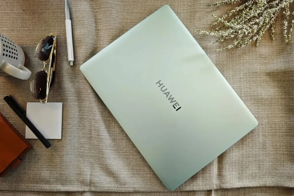 5 ноутбуков с плавными экранами. От игрового MSI до флагманского Huawei 