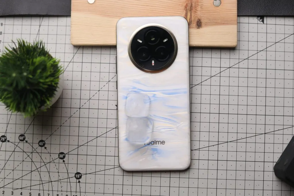 Свежий камерофон Realme уже можно заказать на Маркете. Чем он хорош?