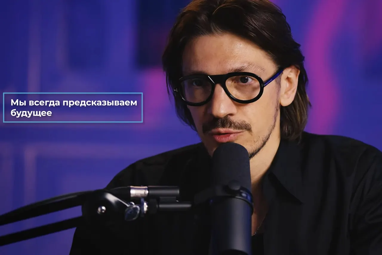 Блогеры придумали, как делать хитовые рилсы. Фейковые подкасты собирают сотни тысяч просмотров