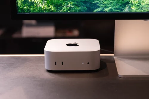 Mac mini стоит меньше 60 тысяч рублей. Это лучший компьютер для работы