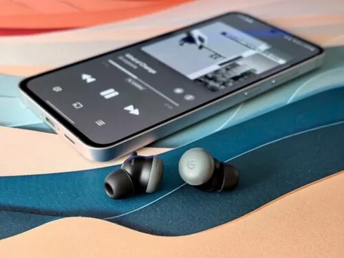 Топовые беспроводные наушники от Google отдают с неплохой скидкой. Чем хороша эта гарнитура?