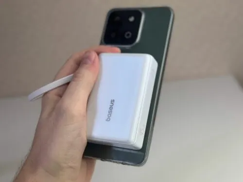 Заценили самый универсальный пауэрбанк на рынке – Baseus PicoGo. Эта батарея идеальна для путешествий