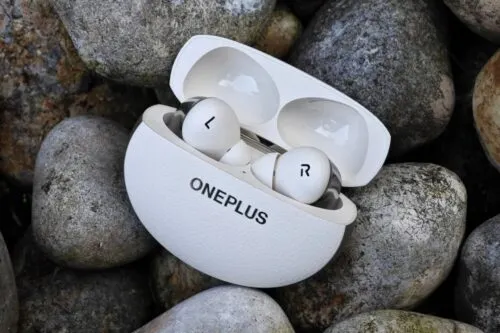 Флагманские наушники OnePlus обесценились на Маркете. У них отличный звук и куча полезных фишек