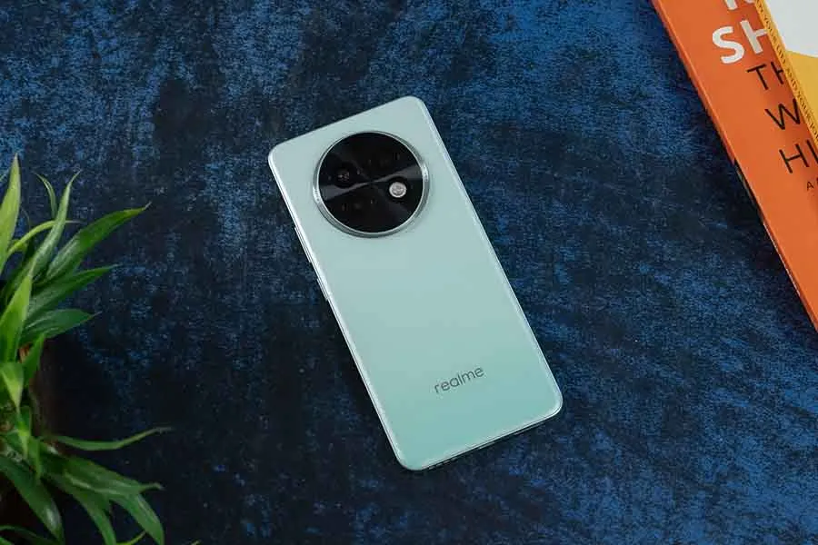 Самый сбалансированный Realme подешевел на Маркете. Теперь его точно стоит брать 