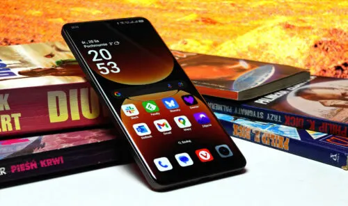 Realme GT 7 Pro обесценился на Маркете. У него топовое железо и реактивная зарядка