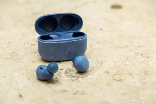 Об этих наушниках Sony все забыли, а зря. Их сейчас сливают за бесценок