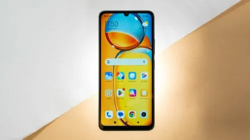 3 недорогих, но крутых смартфона. Все — в пределах 10 тысяч рублей