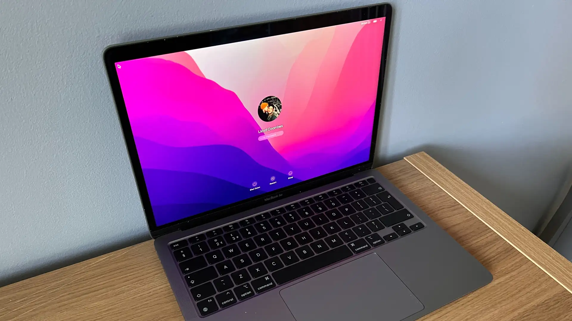 MacBook Air на M1 исторически подешевел. Его надо брать прямо сейчас