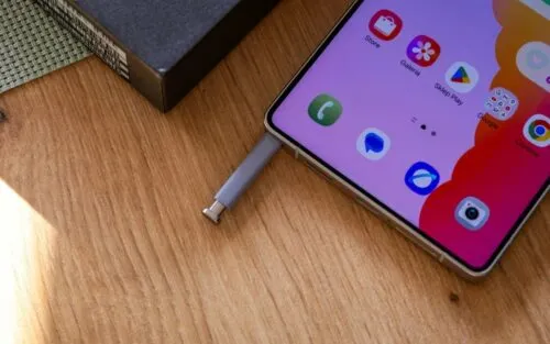 Главный Samsung Galaxy отдают с неплохой скидкой. Это настоящий король Android-смартфонов