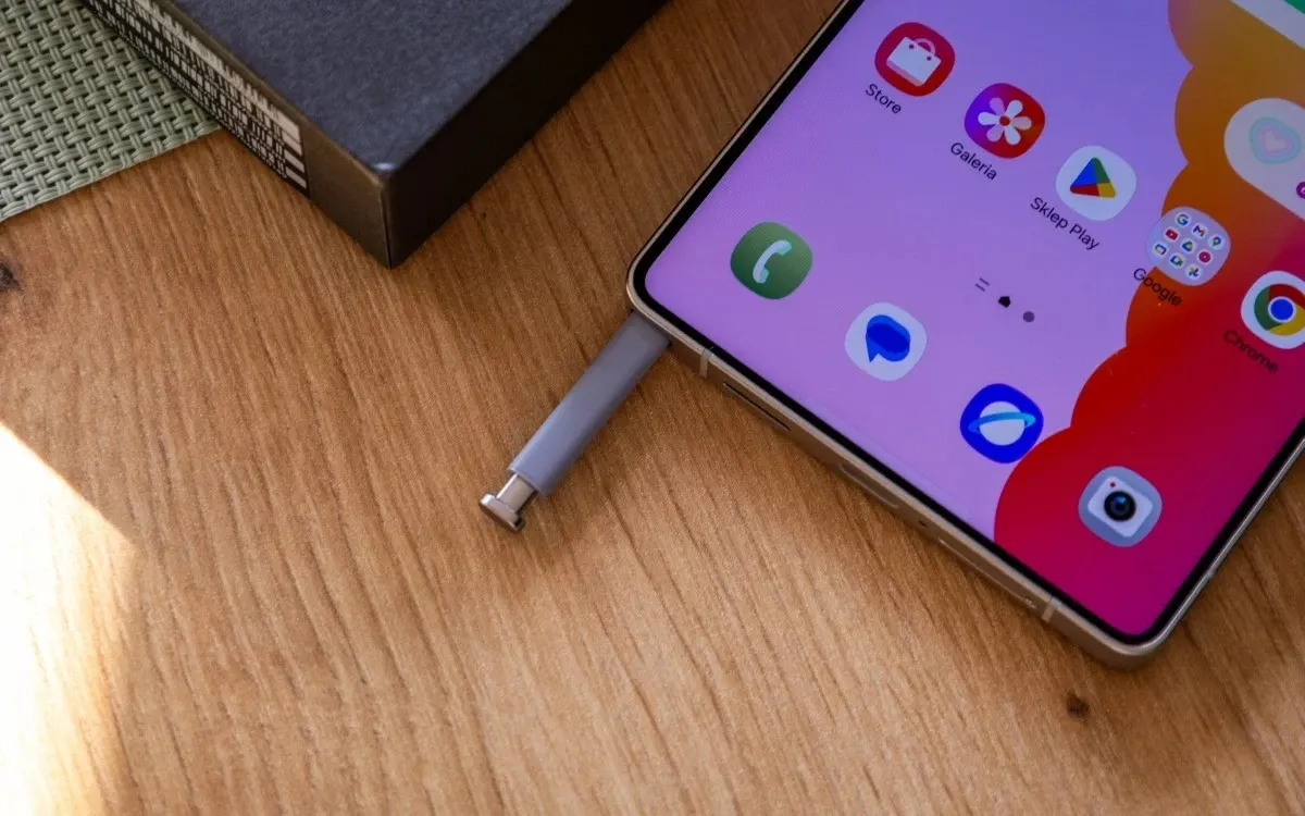 Главный Samsung Galaxy отдают с неплохой скидкой. Это настоящий король Android-смартфонов