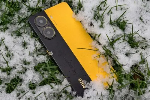 Этот Xiaomi Poco — главный бестселлер бренда. Его сейчас сливают за бесценок