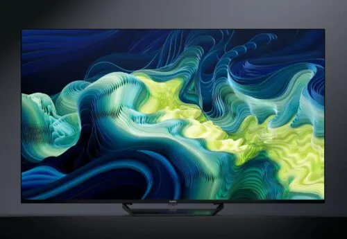 Нашли шикарный телевизор для спальни или гостиной. Вариант со 144-герцовым экраном и суперудобной ОС