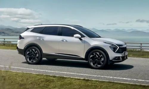 Найден самый народный кроссовер. Kia Sportage практически не дорожает и остается топом за свои деньги