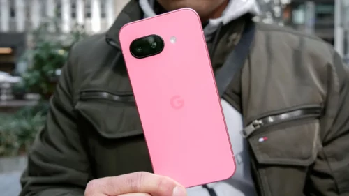 Google Pixel 9a уничтожил iPhone 16e. Скорее ждем Android-субфлагман в России