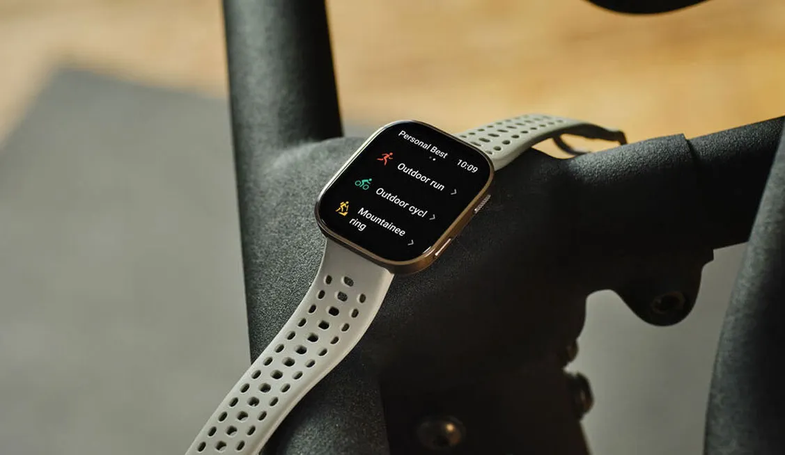 Видели новые часы Amazfit? Выглядят как флагман, а стоят как фитнес-браслет