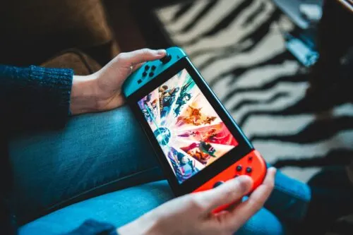 Русский актер неделю играл в Nintendo Switch. Вот его честный отзыв – стоит ли брать приставку?