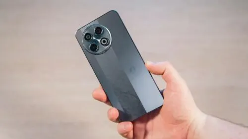 Вы видели, что Tecno предлагает всего за 16 тысяч рублей? 120-герцовый экран и 108-мегапиксельную камеру