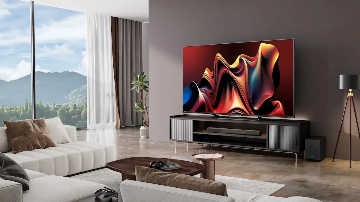 Этот Hisense — самый сбалансированный телевизор бренда. Он идеально подойдет для спальни или гостиной 