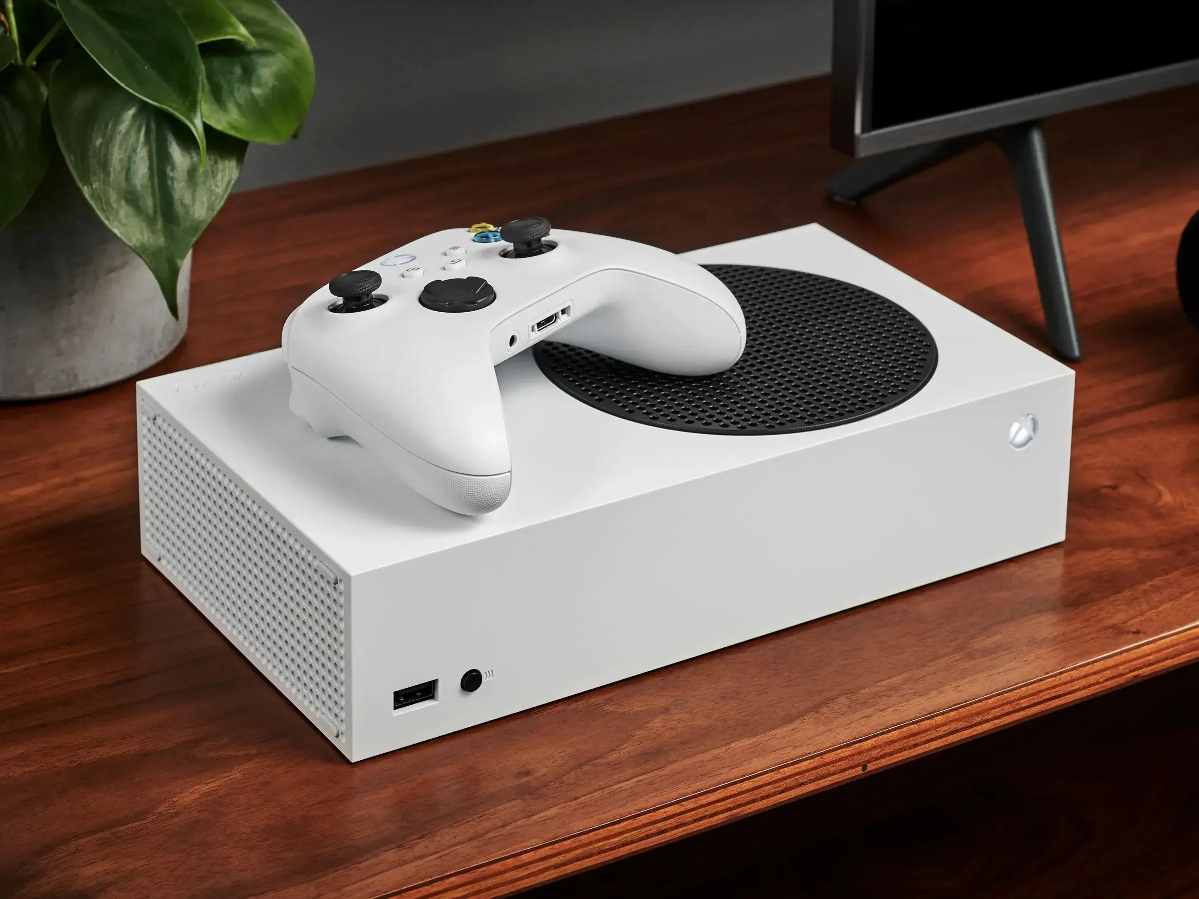 3 причины взять Xbox в 2025 году. Это самый доступный способ порубиться в новые игры