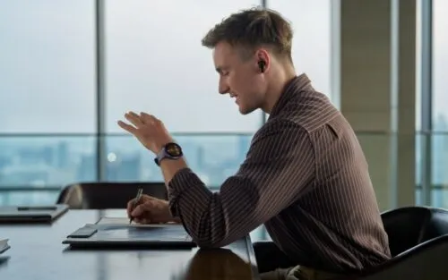 Huawei Watch 5 – новый флагман с медицинскими функциями. Часы могут измерять 9 показателей здоровья