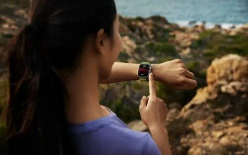 У Huawei Watch Fit 4 Pro есть режим дайвинга, GPS и NFC. Недорогие часы даже умеют измерять ЭКГ