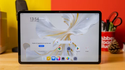 Известна стоимость Honor Pad X9a в России. Планшет с большим экраном отдают со скидкой и подарком