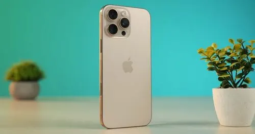 iPhone 16 Pro Max впервые стоит дешевле 100 тысяч рублей. Есть несколько причин прикупить флагман сейчас