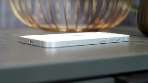 4 лучших iPhone в середине 2025 года. Топ, в котором нашли место даже четырехлетнему девайсу