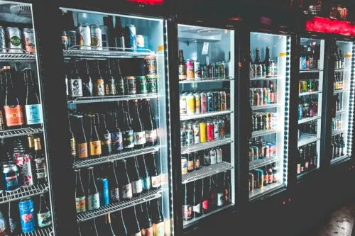 Легендарное молодежное пиво из 2000-х вернется в Россию? Его хотят сделать энергетиком