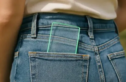 Прозрачный смартфон вызвал переполох в соцсетях. Стоп, это же просто кусок стекла?