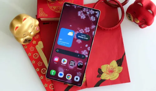 Флагманы Samsung Galaxy S25 подешевели почти в два раза. Теперь их реально стоит брать