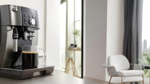 Мечта любого фаната кофе. Итальянскую кофемашину De’Longhi отдают с огромной скидкой