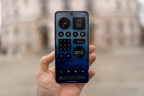 Этот Nothing — самый выгодный смартфон бренда. Мы знаем, где его лучше брать 