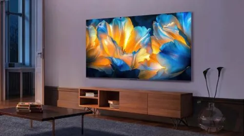 3 телевизора с огромными экранами. Собрали лучшие варианты для спальни