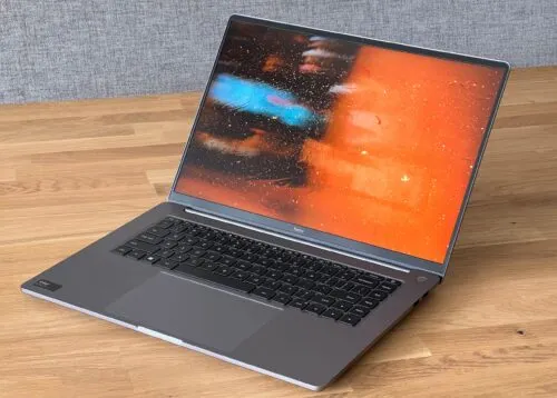 Этот Xiaomi Redmi — настоящий убийца MacBook Air. Его сейчас сливают за бесценок