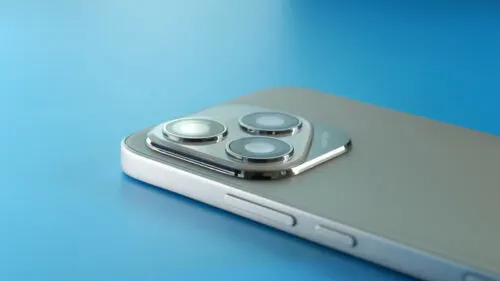 5 лучших смартфонов до 30 тысяч рублей. Лидеры – шикарный Tecno и мощный Xiaomi