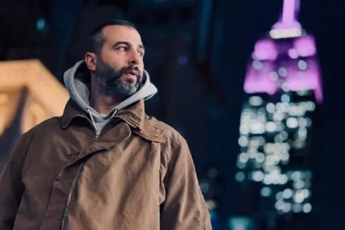 В КВН опять пошутили про «Вечерний Ургант». Комики завуалировали имя Ивана перед Эрнстом