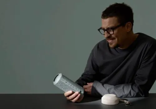 У Яндекса вышли две колонки. Очень громкие, но бюджетные