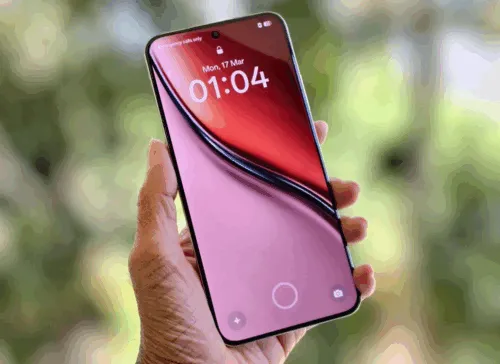 Что выбрать — Realme P3 Ultra или Xiaomi Poco X7 Pro? Это лучшие модели до 30 тысяч рублей