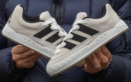 Кроссовки от adidas получили мощные скидки на Яндекс Маркете. Вот 3 необычные модели