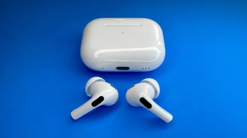 В iPhone добавили крутую функцию для владельцев AirPods. Странно, что её не было раньше