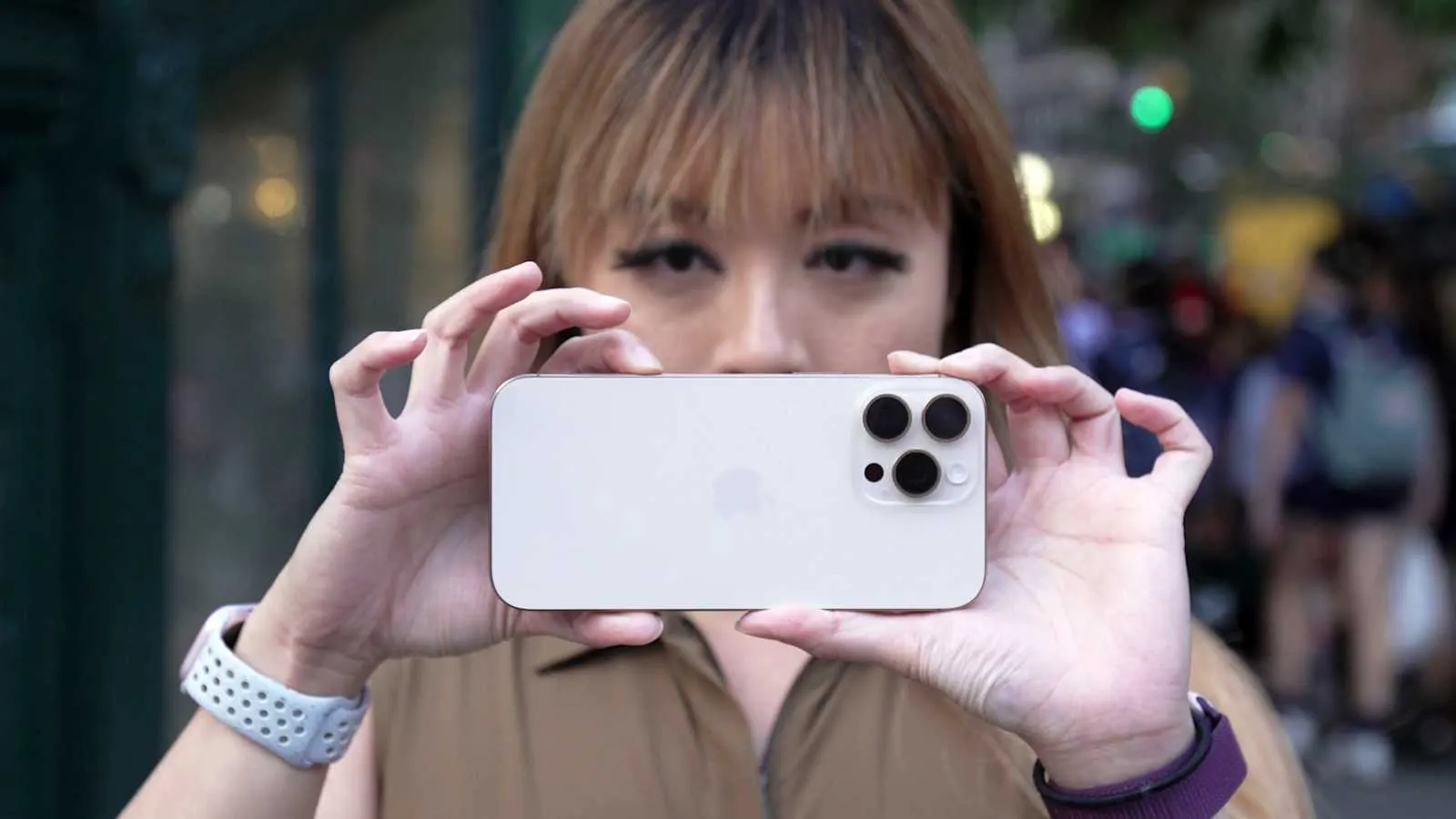 iPhone 16 Pro Max надо брать, пока он такой дешевый. Чтобы сэкономить, воспользуйтесь лайфхаком