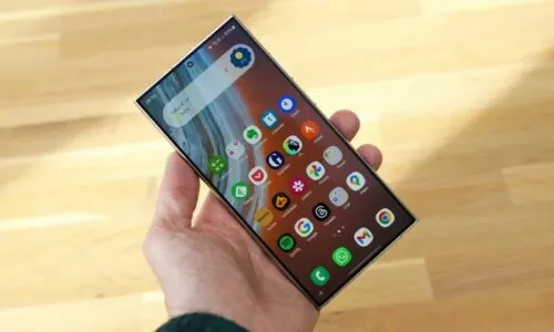 Флагманский Samsung Galaxy окончательно подешевел. Его можно смело брать и в 2025 году 