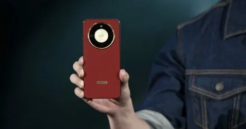 Этот Honor стал хитом продаж в Китае. Смартфон-пауэрбанк уже можно заказать в Россию