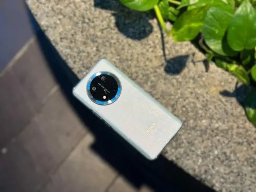 «Супер телефон». Недооцененный Honor обесценился на Маркете 