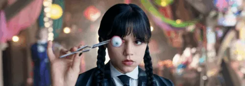 5 самых ожидаемых сериалов августа. «Уэнсдей», «Чужой» и проект от создателей «Коня БоДжека»