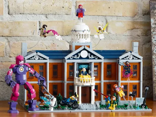 Шикарный набор Lego с особняком Людей Икс сливают по минимальной цене. Фанаты Marvel не смогут пройти мимо